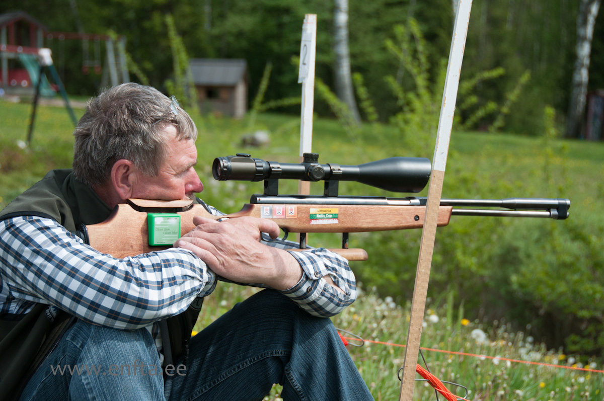 Ülo Lesta, Weihrauch HW 97 K, Nikko Stirling Nighteater 8-32x60